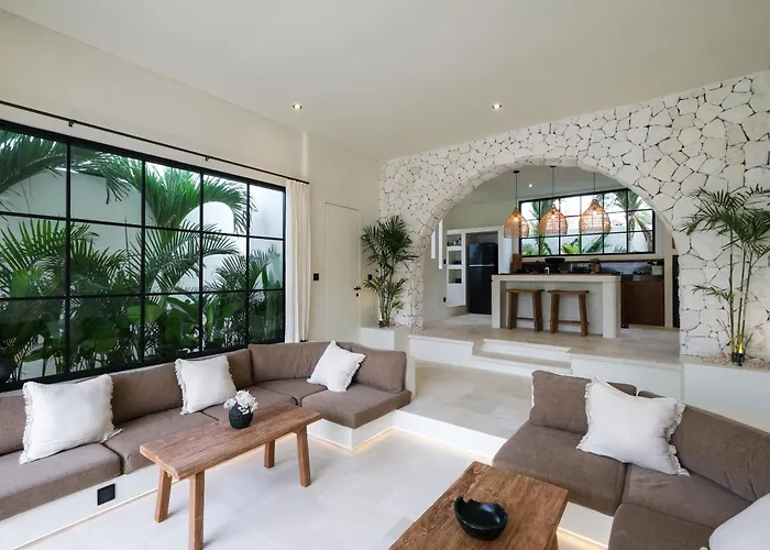 Naji Pererenan Villa *