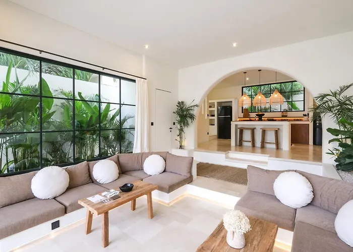 Naji Pererenan Villa *